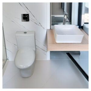 COMBO DE  INODORO ONE PIECE NOOR BLANCO + BOWL  AMELIA BLANCO STONE+ DESAGUE PUP UP GRANDE P/BOWL  CROMADO + TUBO DE ABASTO 1/2*1/2 STONE